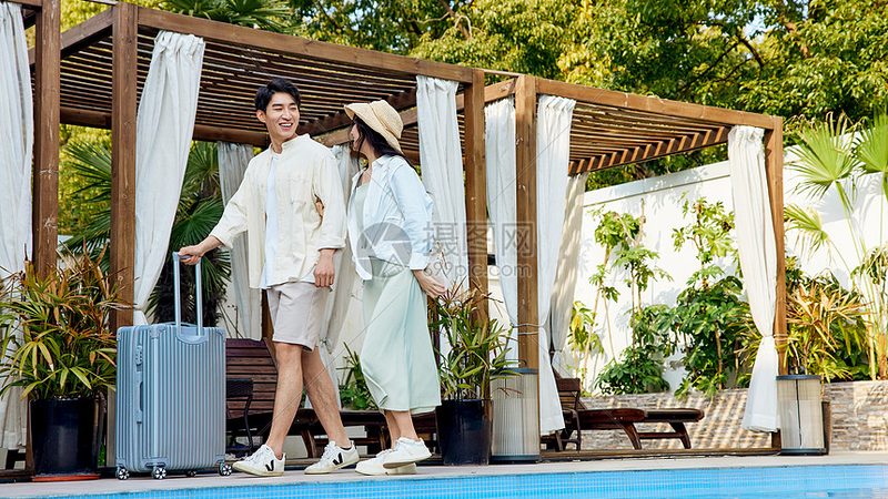 定制师是连接消费者和旅游产品的桥梁，他们需要具备以下职责：